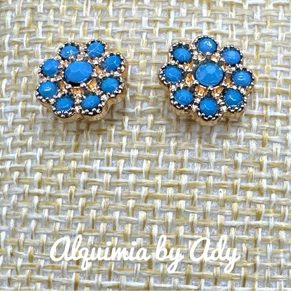 Sleeping beauty Turquoise gold 15mm stud earrings - Picture 1 of 6